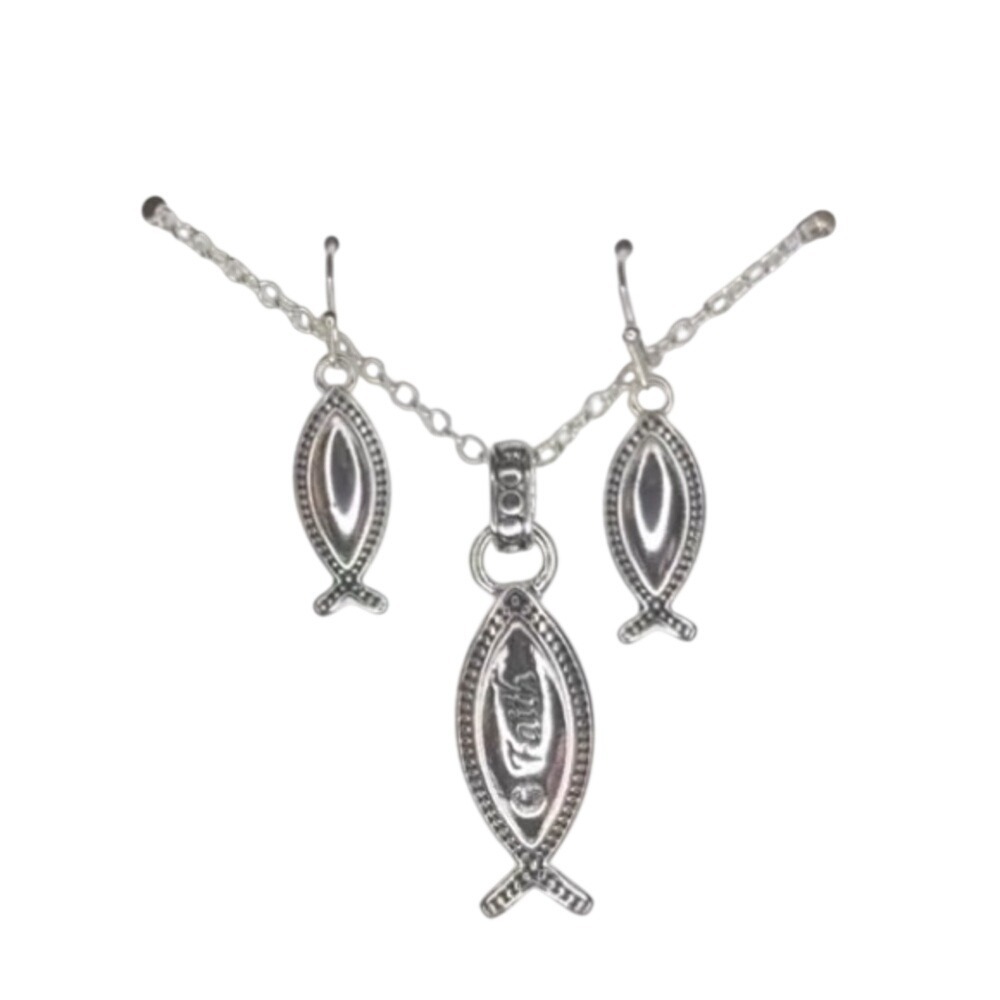 belk Silver Tone Fish Ichthys Christian Symbol Chain Necklace Earrings Set
